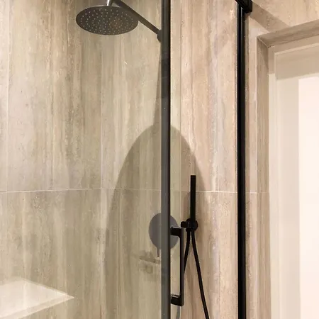Elegant A C 1br - 4p - Nation *